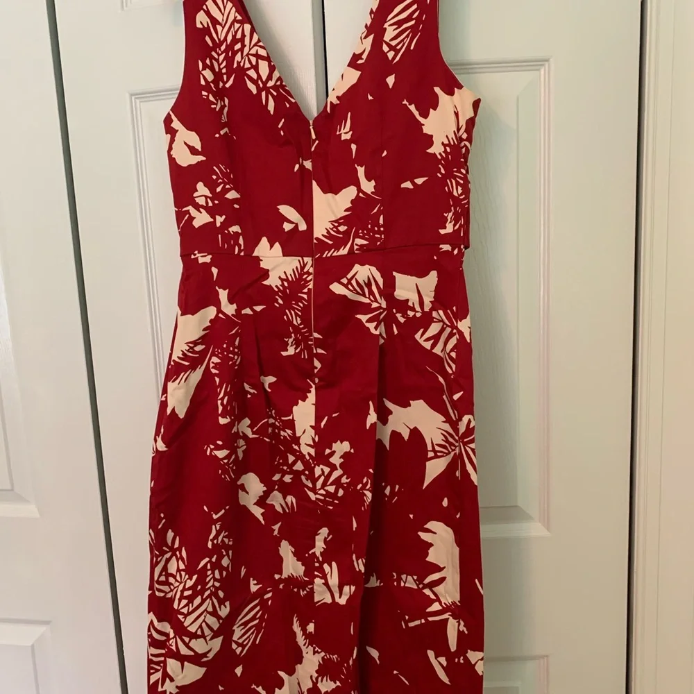 Red and White Sleeveless V-Neck Midi Sundress - Picture 1 of 2